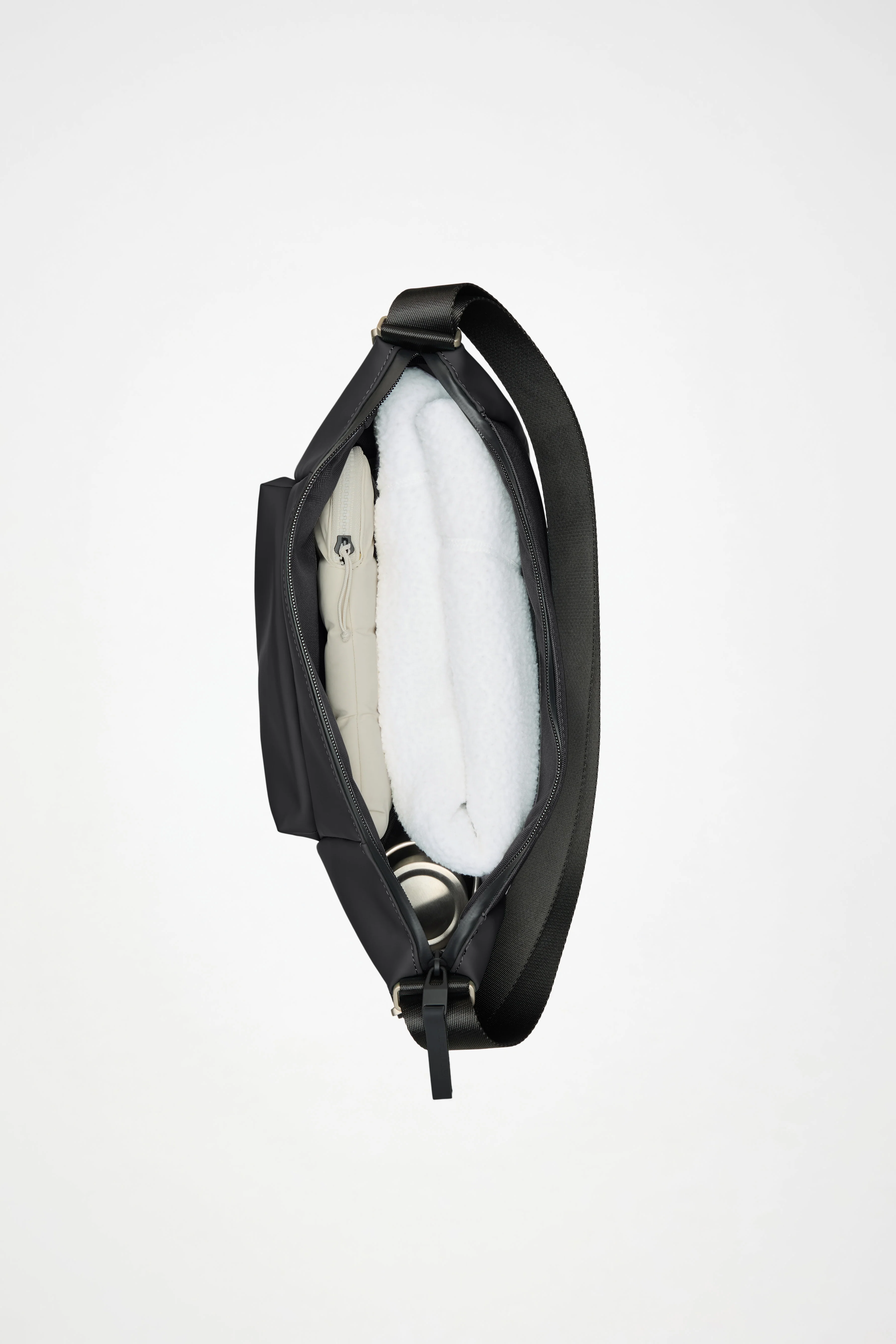 Otaru Hobo Backpack - Image 5