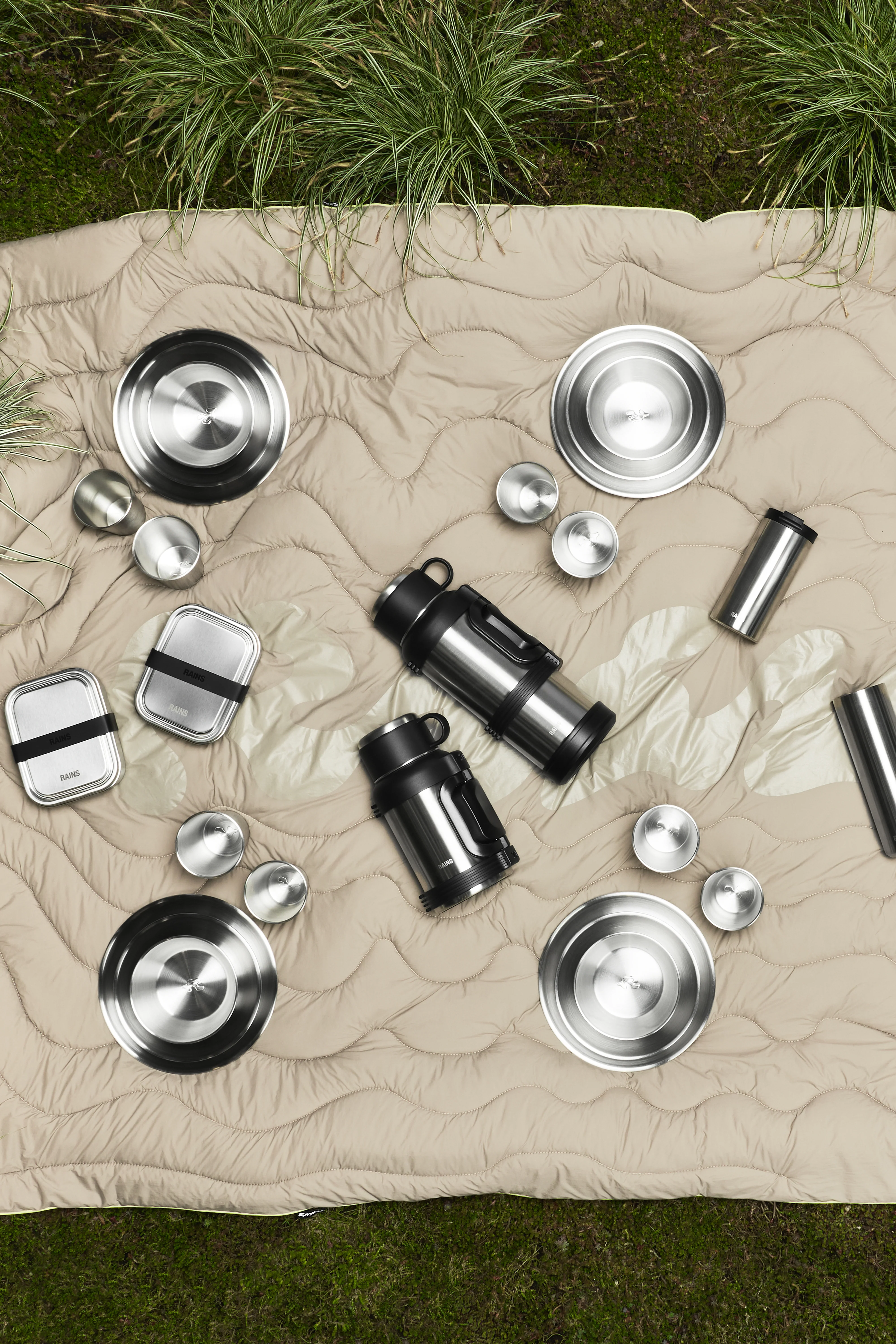 Stainless Steel Tumbler Vacuum Flask 1300ml - Image 7