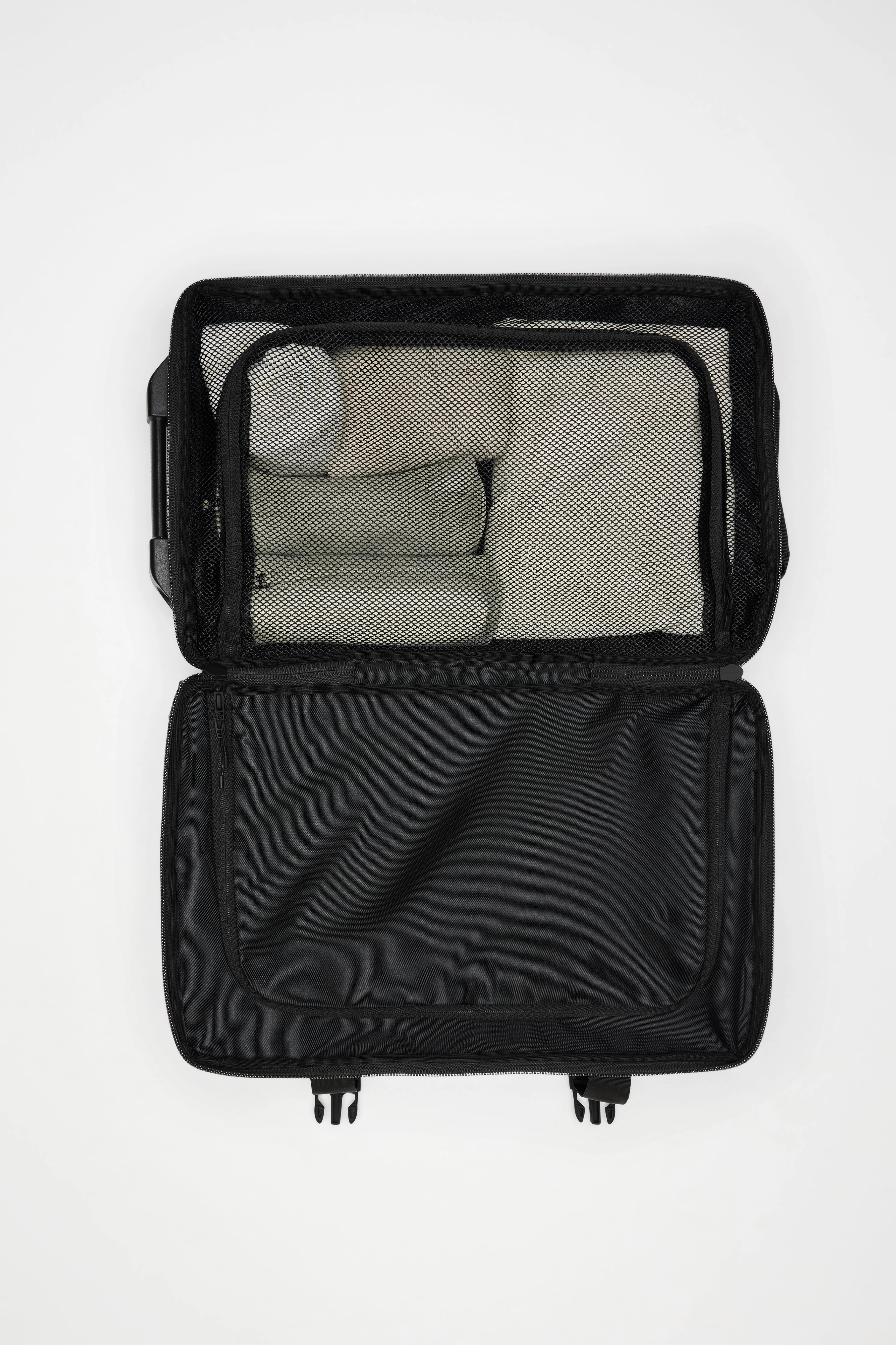 Texel Cabin Bag - Image 26