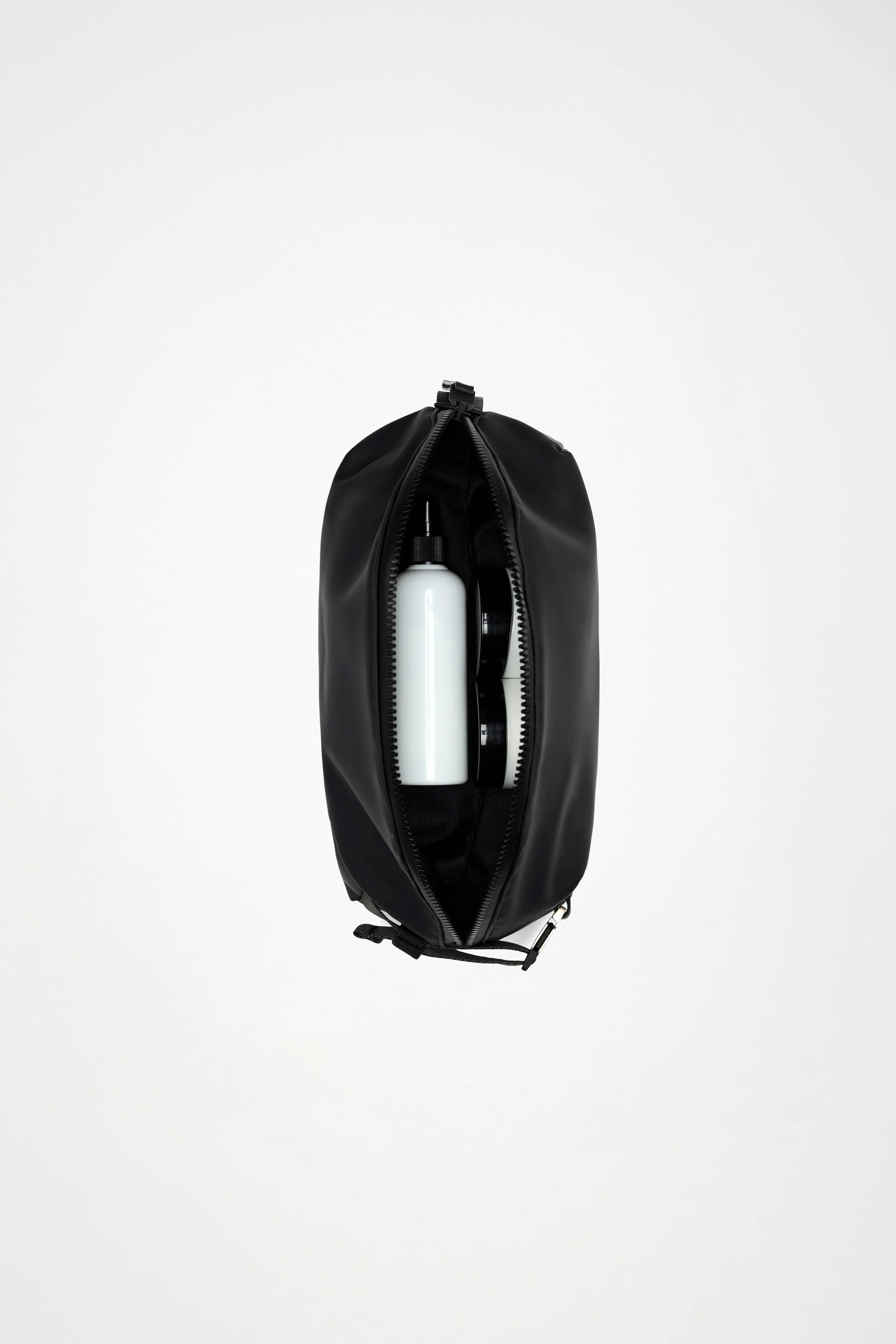 Valera Wash Bag - Image 12
